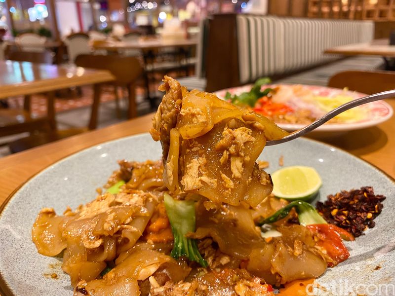 Soi Sabai: Ga Praw hingga Pad See Ew Buat yang Kangen Makanan Thailand
