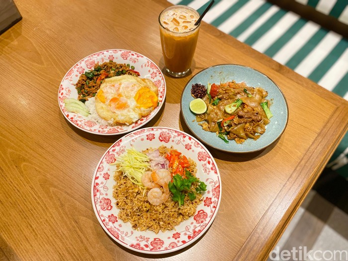 Menu khas Thailand Autentik di Soi Sabai