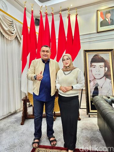 Sosok Riskafiani, mantan pramugari dan pegawai Pemda Bogor yang kini melanjutkan studi S2 di Saint Petersburg State University lewat beasiswa Pemerintah Rusia. Sosok Riskafiani, mantan pramugari dan pegawai Pemda Bogor yang kini melanjutkan studi S2 di Saint Petersburg State University lewat beasiswa Pemerintah Rusia.