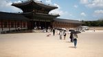 Suhu Ekstrem di Seoul Tak Surutkan Antusiasme Wisatawan