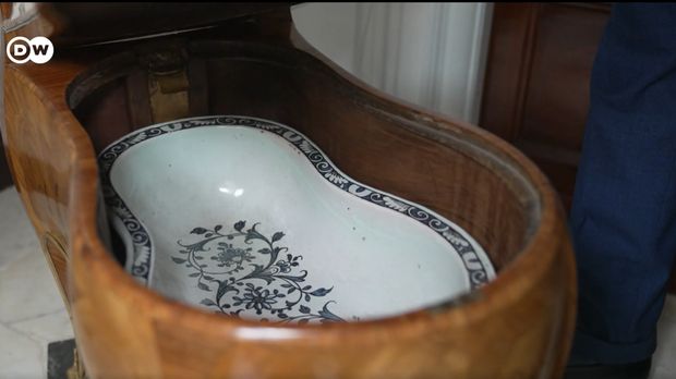 Toilet di Istana Versailles