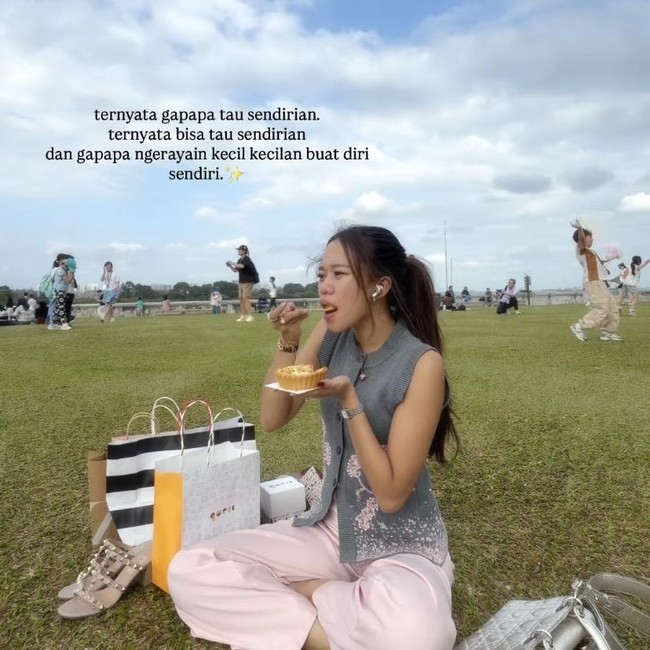Ummi Quary Rayakan Ultah di Singapura, Asyik Jajan Es Krim Uncle dan Laksa!