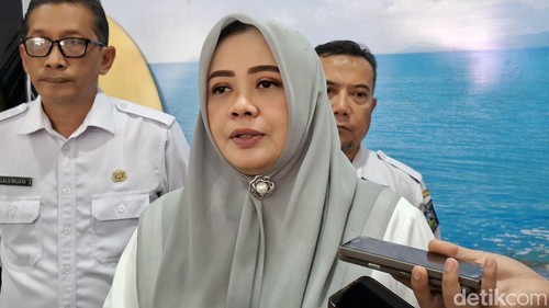 Wakil Gubernur NTB Indah Dhamayanti Putri ditemani Kepala Dinas Pariwisata dan Ekonomi Kreatif NTB Ahmad Nur Aulia dan Kepala Dinas PUPRPKP NTB Lalu Kusuma Wijaya di Mataram, Rabu (5/8/2026).