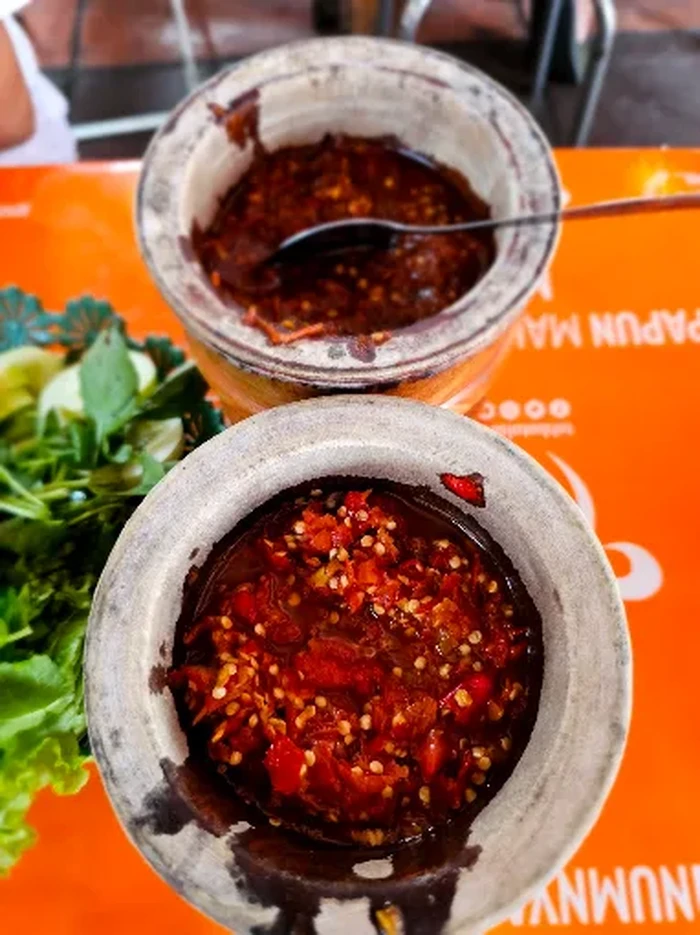 10 Tempat Makan Spesialis Sambal di Jakarta, Pedasnya Bikin Nagih!