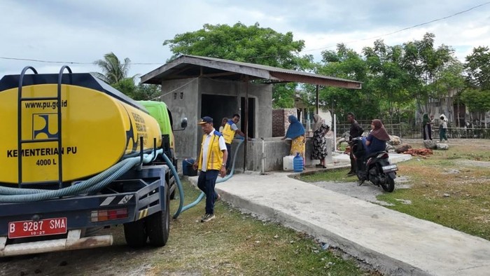 Foto: Penyaluran air bersih di Aceh Besar (Foto: Kementerian PU)