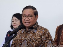 Pramono Apresiasi Petugas TransJ Bantu Disabilitas Nyeberang di Jakpus