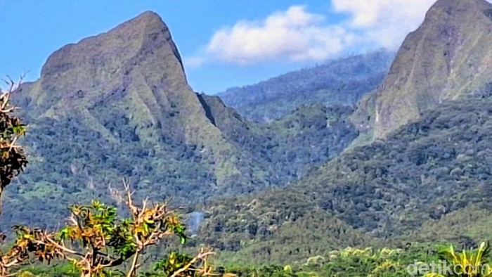Gunung Piramid Bondowoso