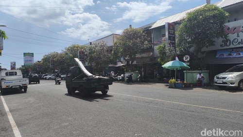 Suasana Jalan Diponegoro, Singaraja Kamis (6/8/2026).