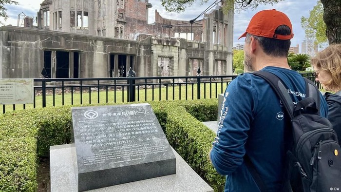 Para penyintas menghadapi tantangan untuk mewariskan kesaksian dan seruan perdamaian mereka kepada generasi muda (DW)