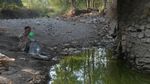 Kemarau di Boyolali, Warga Andalkan Belik Sungai untuk Penuhi Kebutuhan Air