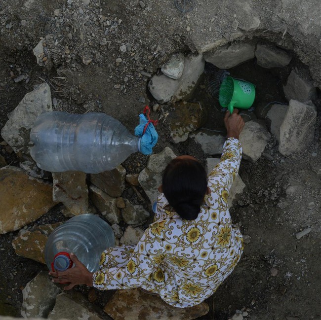 Kemarau di Boyolali, Warga Andalkan Belik Sungai untuk Penuhi Kebutuhan Air