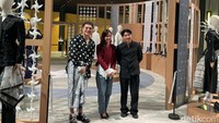 Wilsen Willim x Dian Sastrowardoyo Rilis Kebaya Modern, Terinspirasi Dasiyah