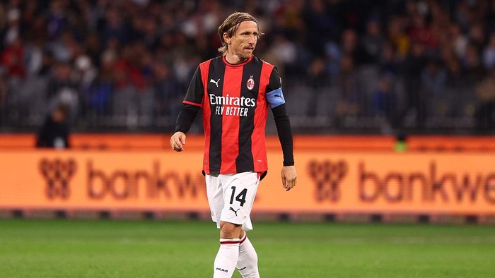 PERTH, AUSTRALIA - AUGUST 05: Luka Modric of AC Milan in action during the pre-season match between AC Milan and FC Internazionale at Optus Stadium on August 05, 2026 in Perth, Australia. (Photo by Giuseppe Cottini/AC Milan via Getty Images)