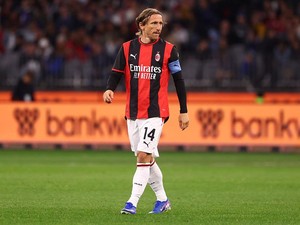 Setia di AC Milan, Luka Modric Ogah Gantung Sepatu Musim Depan