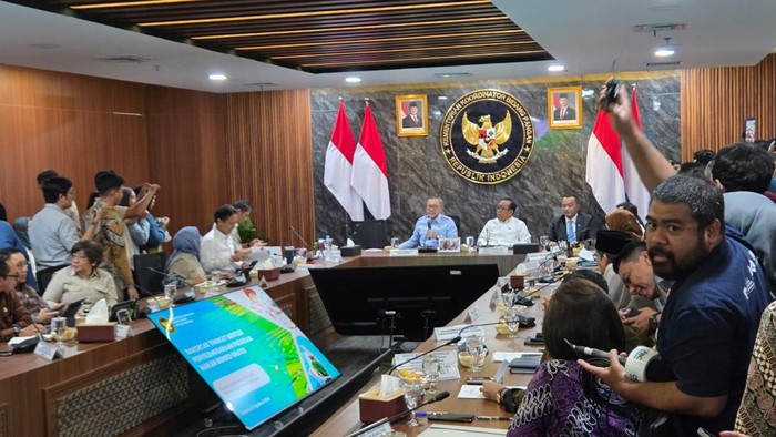Menko Pangan Zulhas hingga Kepala BGN Sudaryono menyampaikan perkembangan evaluasi MBG