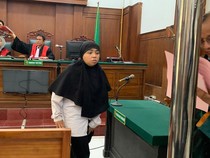 Wanita Peroboh Rumdin Bea Cukai di Surabaya Divonis 11 Bulan Bui