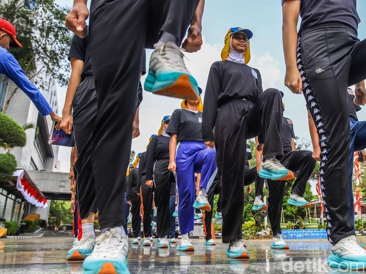 Paskibraka Jakarta Utara Matangkan Latihan Jelang Upacara HUT Ke-81 RI