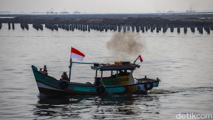 Pembangunan Tol Laut Teluk Jakarta Diharapkan Percepat Arus Logistik Nasional Jalan akses pelabuhan nan dibangun di atas perairan Teluk Jakarta diproyeksikan meningkatkan efisiensi pengedaran barang, sekaligus memperkuat konektivitas area pelabuhan di pesisir utara ibu kota.
