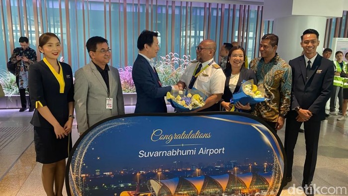 Penerbagan pertama rute baru TransNusa Jakarta-Bangkok