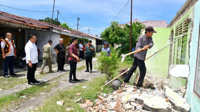 Penertiban aset Pemprov Sumut di eks Bioskop Ria di Binjai (Foto: Dok. Diskominfo Sumut)
