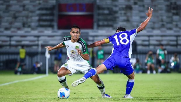 Persebaya Juara Piala Presiden 2026, Tumbangkan Persib Lewat Adu Penalti Pesepak bola Persib Bandung Patricio Martin Matricardi berselebrasi setelah mencetak gol ke gawang Persebaya Surabaya pada final Piala Presiden 2026 di Stadion Kapten I Wayan Dipta, Gianyar, Bali, Kamis (6/8/2026). ANTARA FOTO/Nyoman Hendra Wibowo