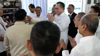 Prabowo Coba Air Minum yang Diolah BRIN dari Air Laut