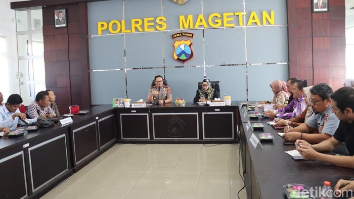 Rapat koordianasi Satgas Pangan Magetan atasi harga telur anjlok.