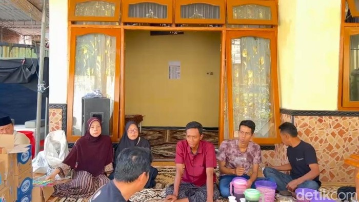 Rumah korban penganiayaan polisi di Pasuruan