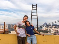 Shawn Mendes Tulis Ucapan Manis Bikin Bruna Marquezine Mewek