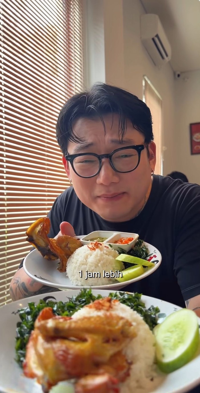 Tak Hanya Jago Masak, Chef Wilgoz Hobi Kulineran ke Berbagai Kota!