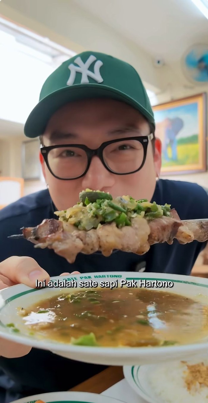 Tak Hanya Jago Masak, Chef Wilgoz Hobi Kulineran ke Berbagai Kota!