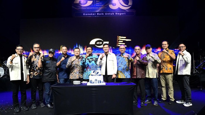 Asosiasi Penyelenggara Jasa Internet Indonesia (APJII) mengungkapkan bahwa tantangan pengembangan internet nasional kini tidak lagi sekadar memperluas jangkauan layanan, melainkan memastikan masyarakat memperoleh koneksi yang cepat, berkualitas, dan terjangkau.