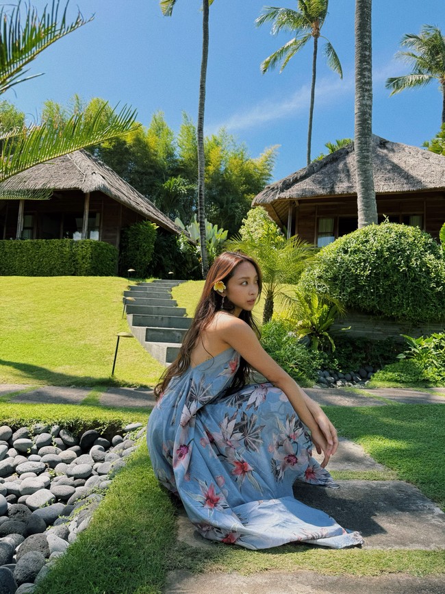 Setelah hengkang dari girl group SECRET NUMBER, Dita tetap eksis sebagai DJ radio alias penyiar untuk program KBS World Indonesian “Sweet Tunes bareng DJ Deets.” Ia pun baru saja meresmikan hubungannya dengan violinis dan YouTuber Korea-Amerika Jun Curry Ahn. Foto: dok. Instagram @hey__deets