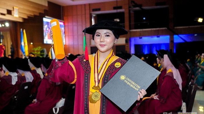 Ellita jadi lulusan terbaik Unpad