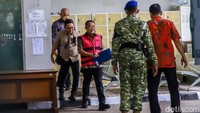 Febrie Adriansyah Dibawa ke Kejagung untuk Diperiksa Tim 9