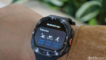 Penggemar aktivitas outdoor mendapat mode Trail Run yang mendukung navigasi rute GPX secara offline. Galaxy Watch Ultra2 juga dibekali GPS dengan akurasi lebih tinggi untuk membantu memantau rute dan performa saat berlari di berbagai medan. Foto: Adi FR/detikINET