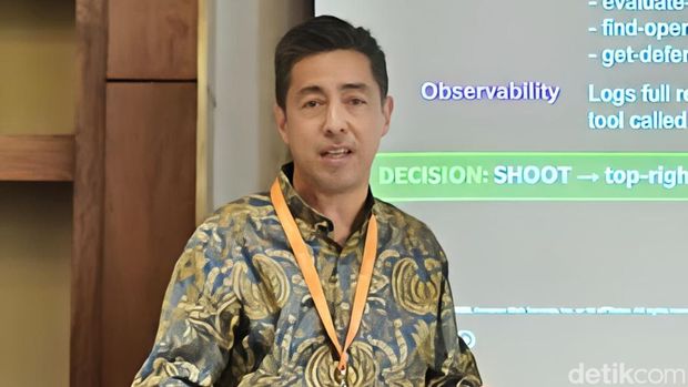 Head of Technology, Singapore Enterprise AWS ASEAN, Joel Garcia