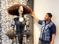 Ivan Gunawan Gelar Fashion Exhibition, Batik Madura Jadi Busana Avant Garde