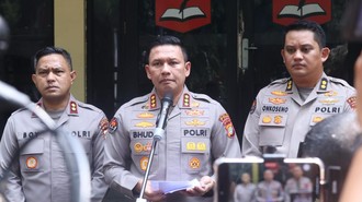 Polisi Sebut Ratusan Senjata di Sekolah Swasta Jaksel Diimpor, untuk Apa?