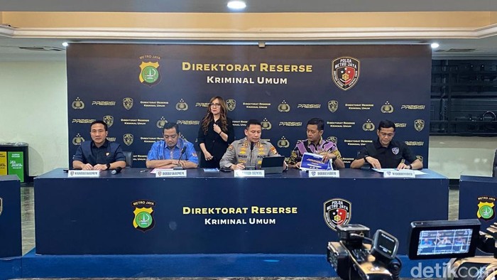 Konferensi pers penanganan kasus siber hingga kriminalitas di Polda Metro Jaya, Jumat (7/8/2026).