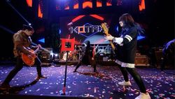 Kotak Putuskan Lepas dari Label Setelah 18 Tahun: Belajar dari Nol