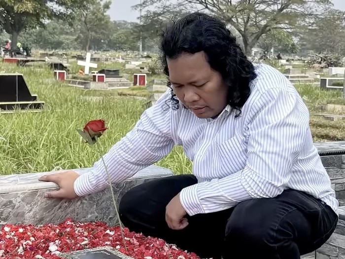 Marshel peluk ibu pertama kali setelah 30 tahun.