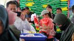 Pasar Murah Ringankan Beban Belanja Warga
