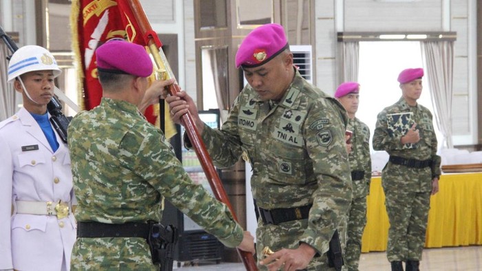 Pengukuhan jabatan Danbrigif 1 Marinir Kolonel (Mar) Sri Utomo di Graha Aminullah Ibrahim, Kesatrian Marinir Hartono, Cilandak, Jakarta Selatan, Kamis (6/8/2026). (dok istimewa)