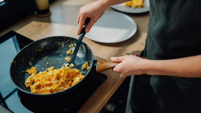Telur orak-arik atau scrambled egg