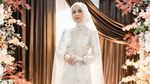 Dea Annisa Menangis Mohon Maaf kepada Ibunda di Pengajian Jelang Pernikahan