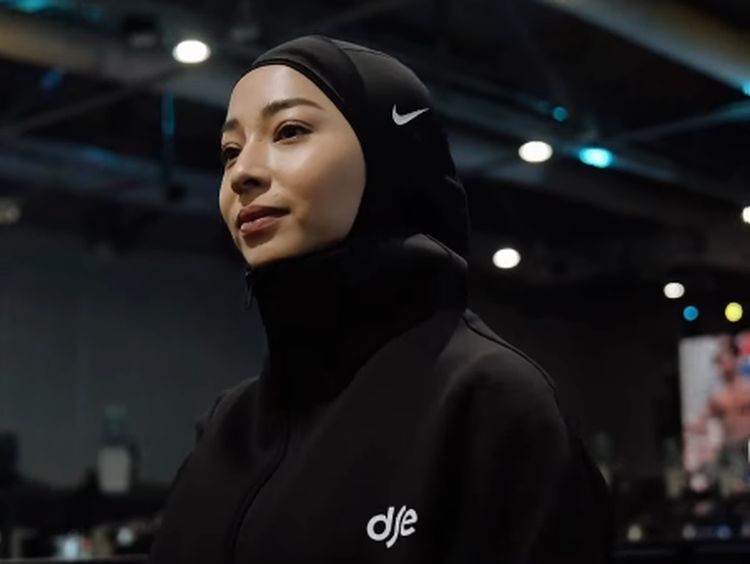 8 Inspirasi Gaya Hijab Lari Nikita Willy yang Sporty, Fungsional dan Elegan