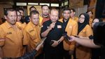 Memperkuat Konsolidasi Akar Rumput