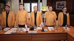 Memperkuat Konsolidasi Akar Rumput