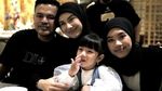 Kompaknya Irish Bella saat Makan Bareng Suami dan Keluarga Tercinta